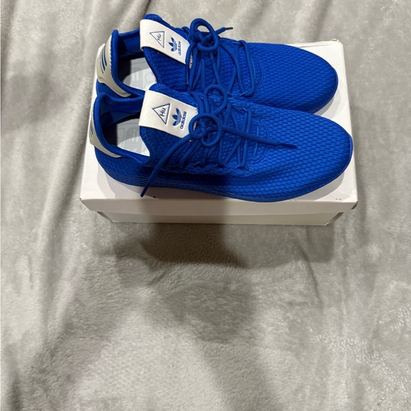 Adidas Hu - Blue Sneakers Lightweight Knit Design - Picture 5 of 9